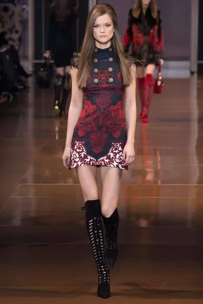 Look 33
